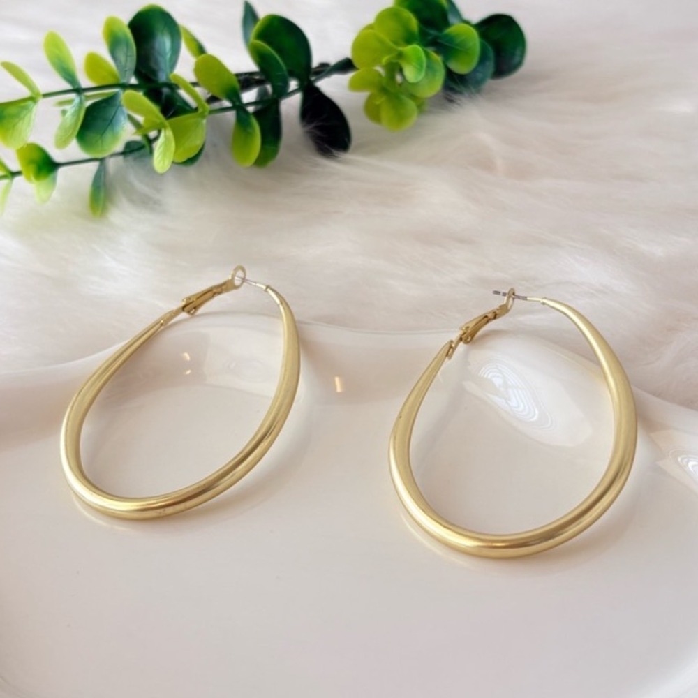 Elegant Matte Gold Teardrop Hoop Earrings - Women Jewelry - Picture 7 of 9
